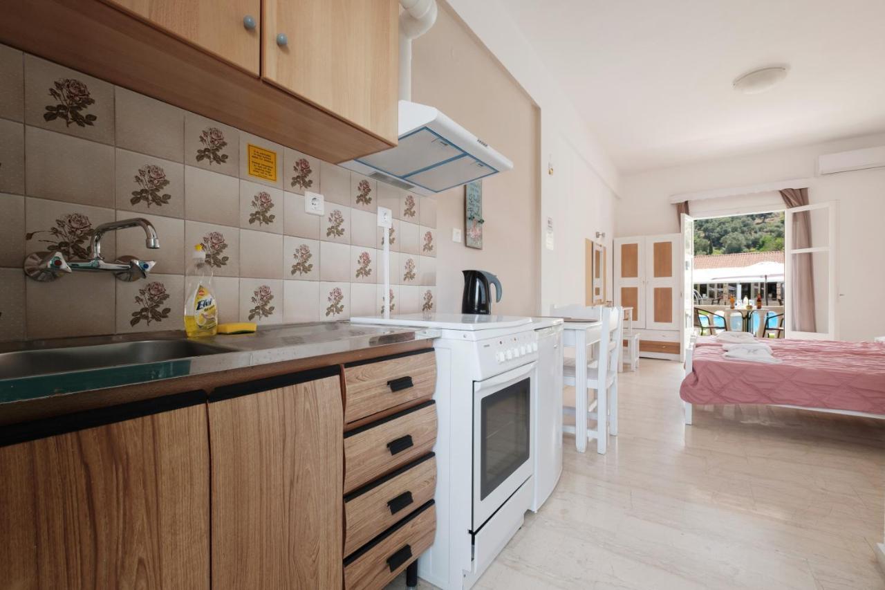 Katsaros Studios & Apartments Сидарион Экстерьер фото